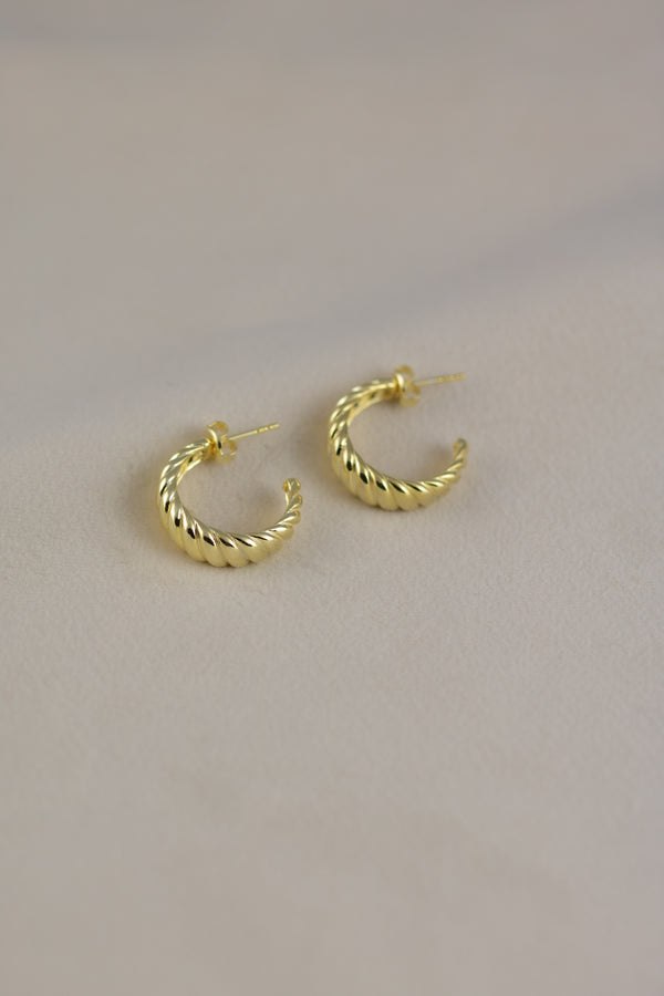Tula Earrings Gold